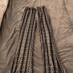 Printed semi-flare pants